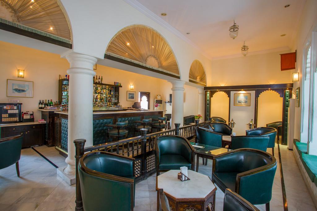 Garden Hotel by HRH Group of Hotels Udaipur Buitenkant foto