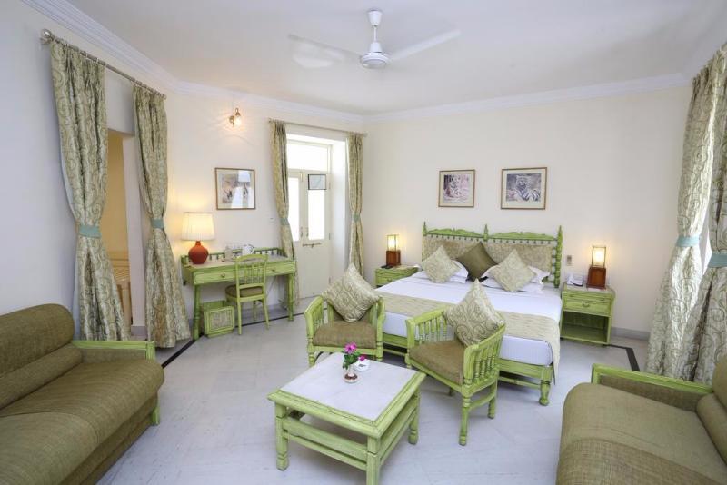 Garden Hotel by HRH Group of Hotels Udaipur Kamer foto