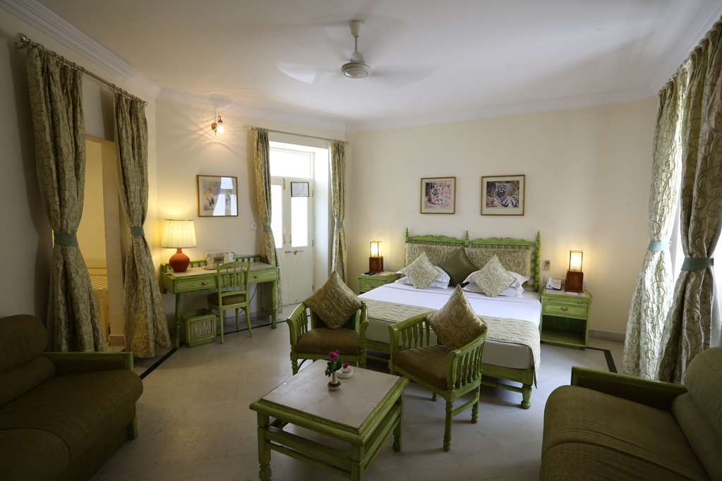 Garden Hotel by HRH Group of Hotels Udaipur Kamer foto
